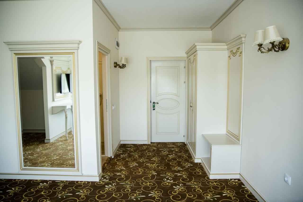 La Casa Cu Stuf Hotel Baldovinesti Ngoại thất bức ảnh