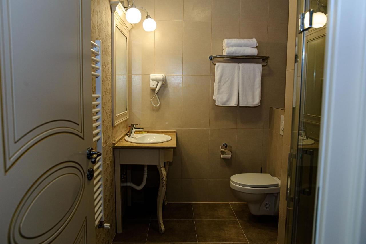 La Casa Cu Stuf Hotel Baldovinesti Ngoại thất bức ảnh